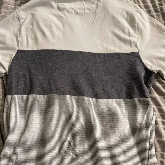 Zara t-shirt with pocket - Picture 2 of 7